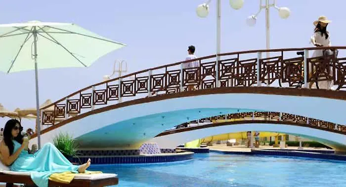 Vakantiehuis خاصة بمنتجع هوليداي ان فانتازيا - راس سدر باطلالة على البحر *