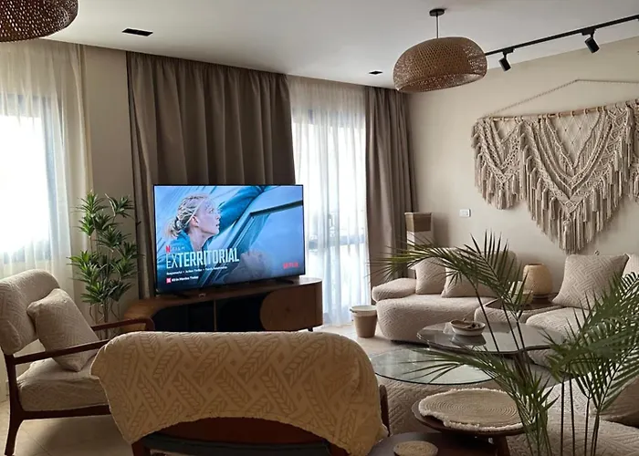 خاصة بمنتجع هوليداي ان فانتازيا - راس سدر باطلالة على البحر Vakantiehuis *