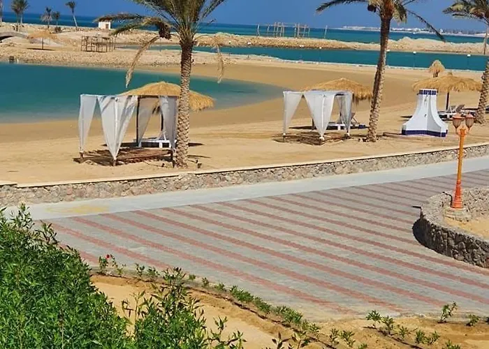خاصة بمنتجع هوليداي ان فانتازيا - راس سدر باطلالة على البحر Vakantiehuis