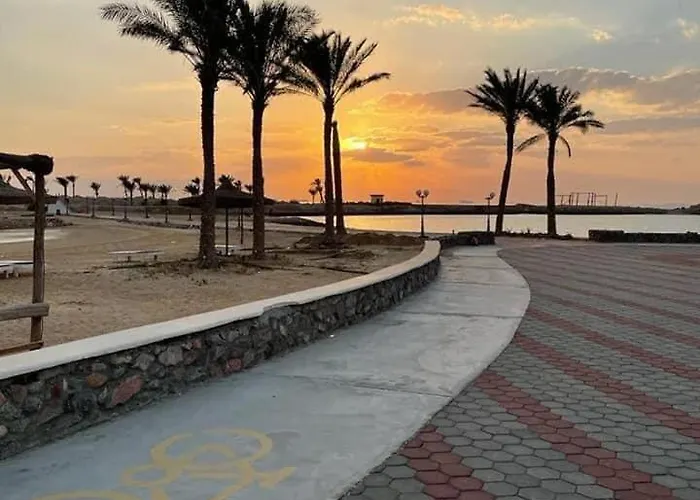 Vakantiehuis خاصة بمنتجع هوليداي ان فانتازيا - راس سدر باطلالة على البحر